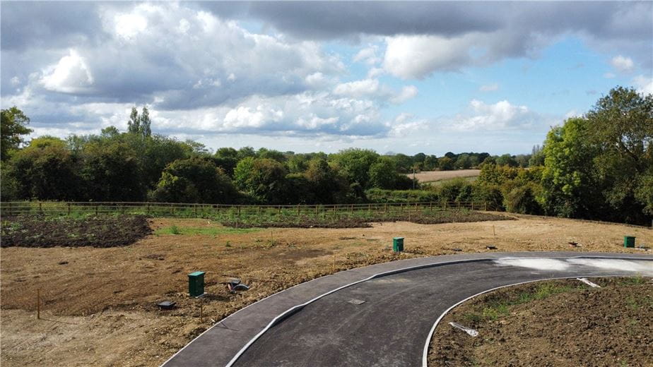  bedroom development plot, Honeysuckle Close, Caxton CB23 - Available