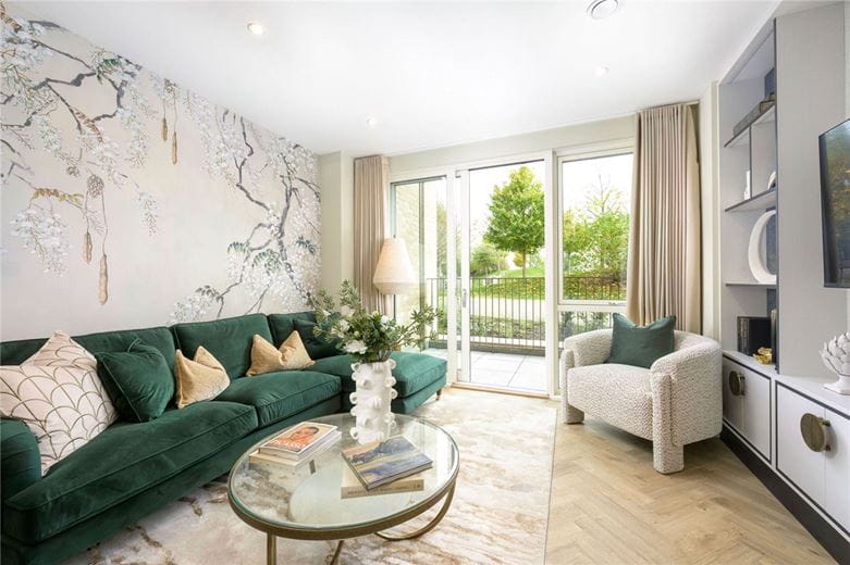 3 bedroom flat, Eddington Avenue, Eddington CB3 - Available