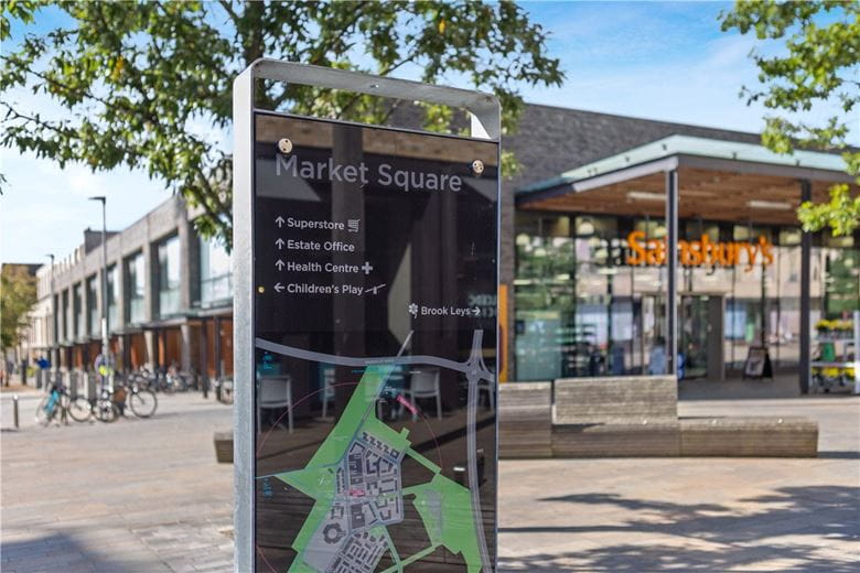 2 bedroom flat, Eddington Avenue, Cambridge CB3 - Available