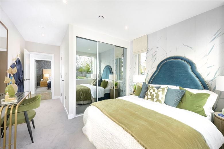 2 bedroom flat, Eddington Avenue, Cambridge CB3 - Available