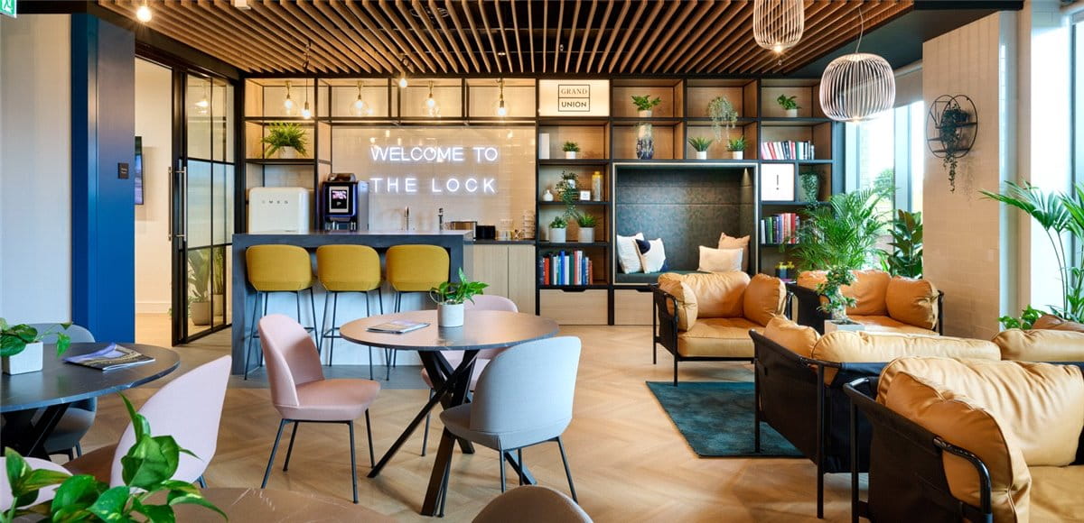 1 bedroom flat, Grand Union, Beresford Avenue HA0 - Available