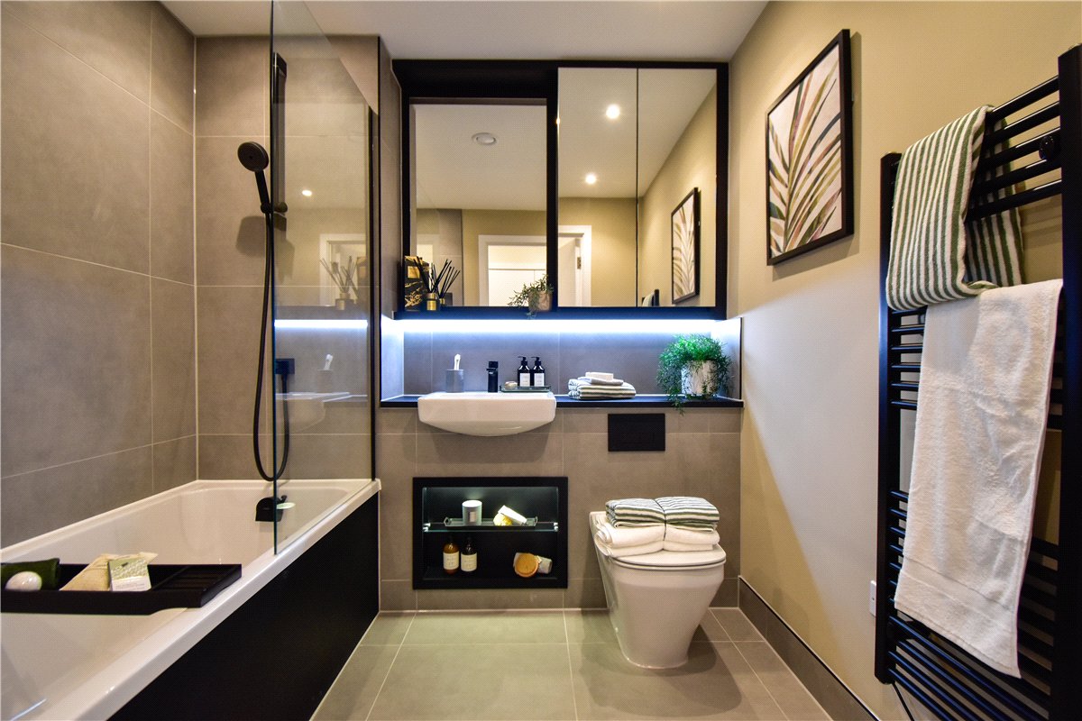 2 bedroom flat, Knights Park, Eddington CB3 - Available