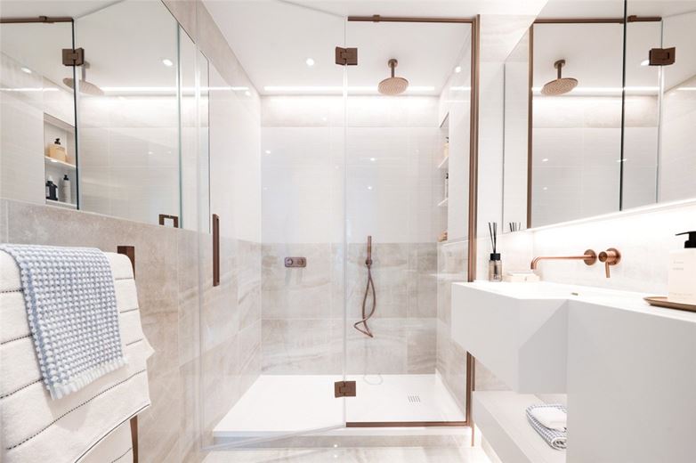 2 bedroom flat, White City Living, 54 Wood Lane W12 - Available