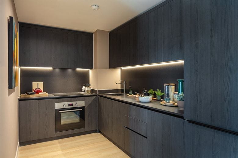 2 bedroom flat, Dutton Street, Manchester M3 - Available