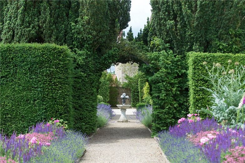 6 bedroom house, Gilling West, Near Richmond DL10 - Available