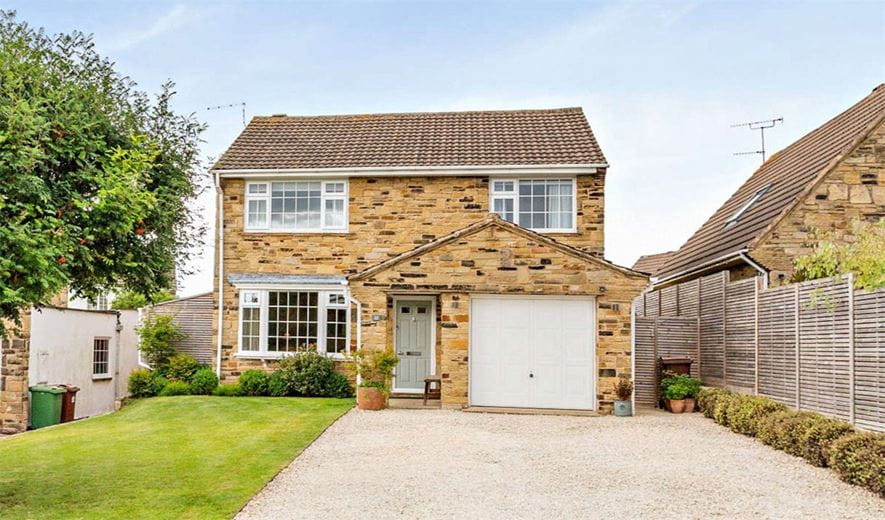 4 bedroom house, Chatsworth Drive, Wetherby LS22 - Available