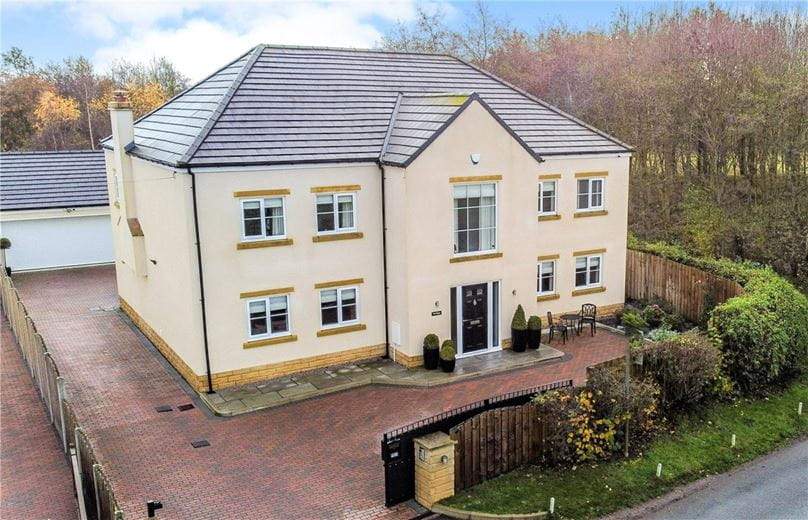 5 bedroom house, York Road, Flaxby HG5 - Available