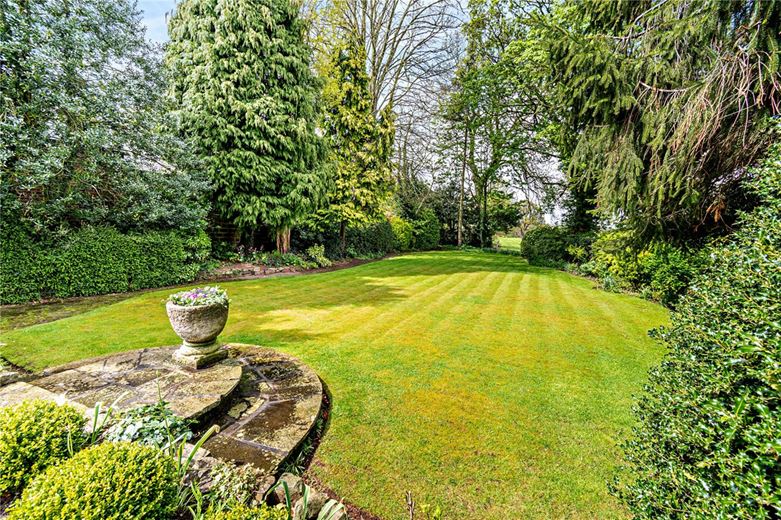 4 bedroom house, Plompton Road, Follifoot HG3 - Sold