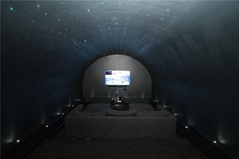 6 bedroom house, Healthwaite Hall, Weeton LS17 - Available