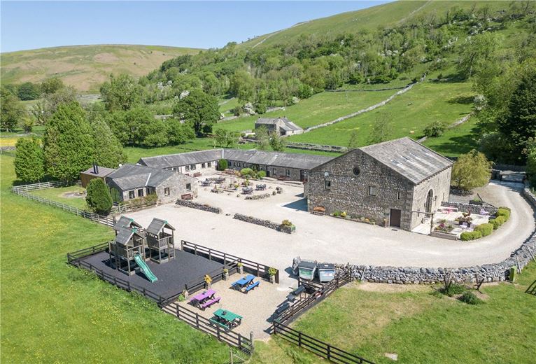  bedroom , Stonelands Farmyard Cottages, and Dubb Croft Barn BD23 - Available