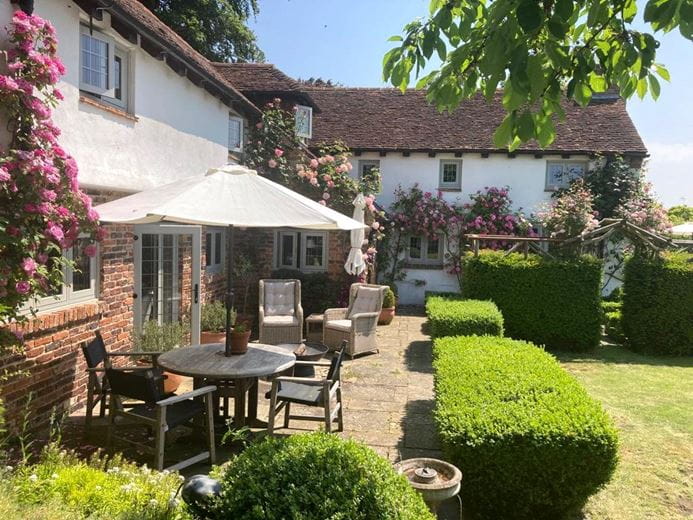 3 bedroom house, Chapel Hill, Kearby LS22 - Available
