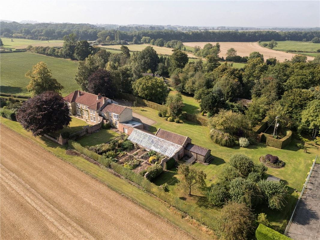 6 bedroom house, Near Bishop Monkton, North Yorkshire HG4 - Available