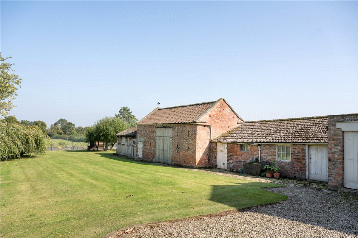 6 bedroom house, Near Bishop Monkton, North Yorkshire HG4 - Available