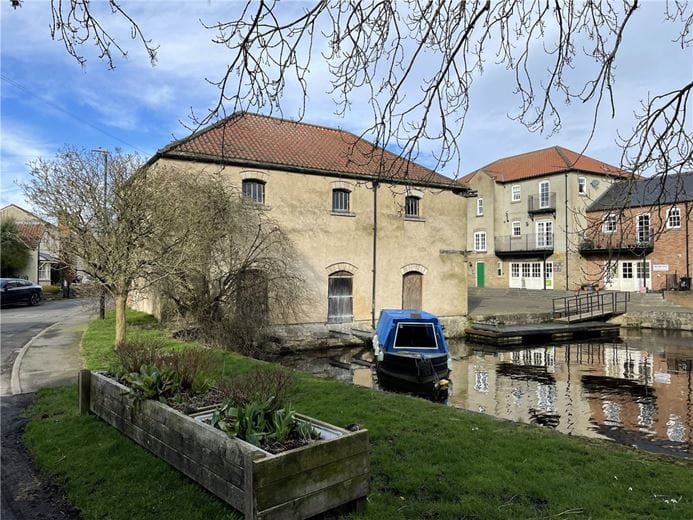  bedroom , Bondgate, Ripon HG4 - Available