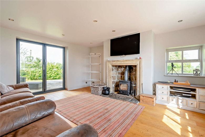 3 bedroom house, Skipton Road, Felliscliffe HG3 - Available