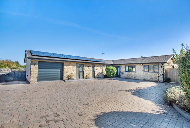 4 bedroom bungalow, Walton Park, Pannal HG3 - Sold