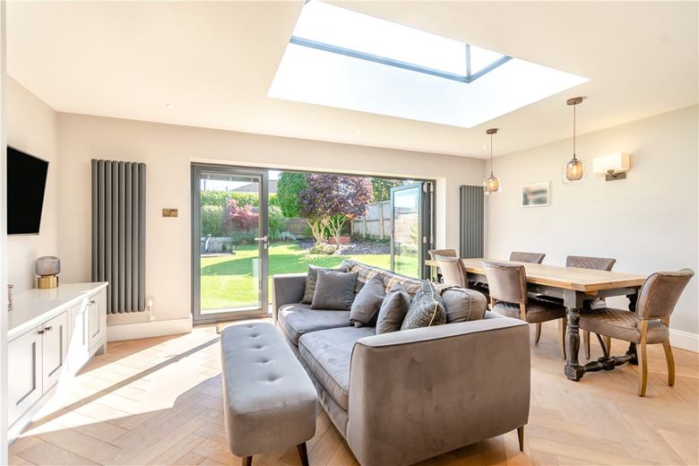 4 bedroom bungalow, Walton Park, Pannal HG3 - Sold