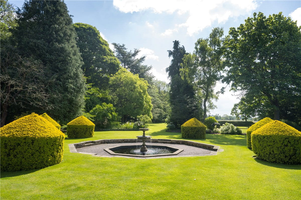 8 bedroom house, Bilton Lane, Harrogate HG1 - Sold STC