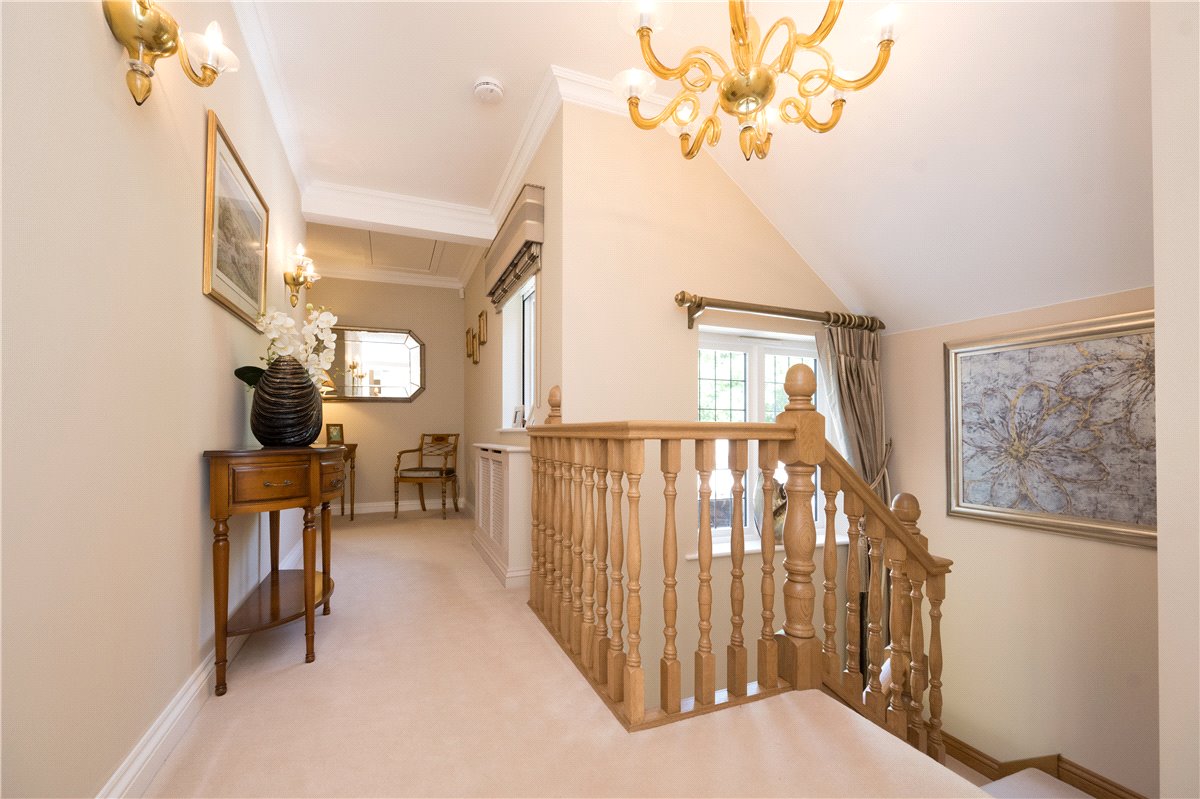 4 bedroom house, Woodgate Lane, Weeton LS17 - Available