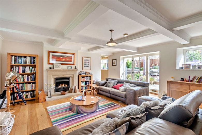 5 bedroom house, Shaw Lane, Farnham HG5 - Sold