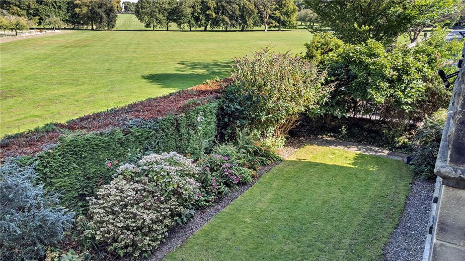 4 bedroom flat, Stray Road, Harrogate HG2 - Sold