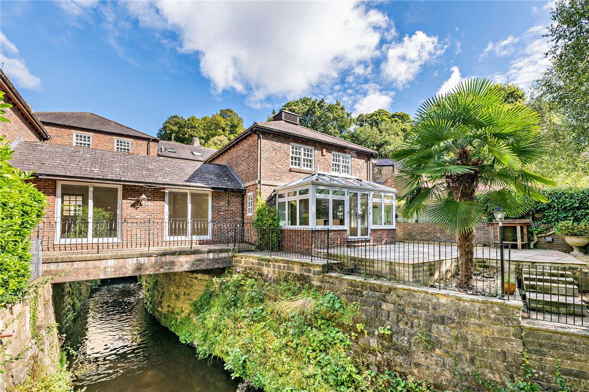 2 bedroom house, Castle Mills, Knaresborough HG5 - Sold