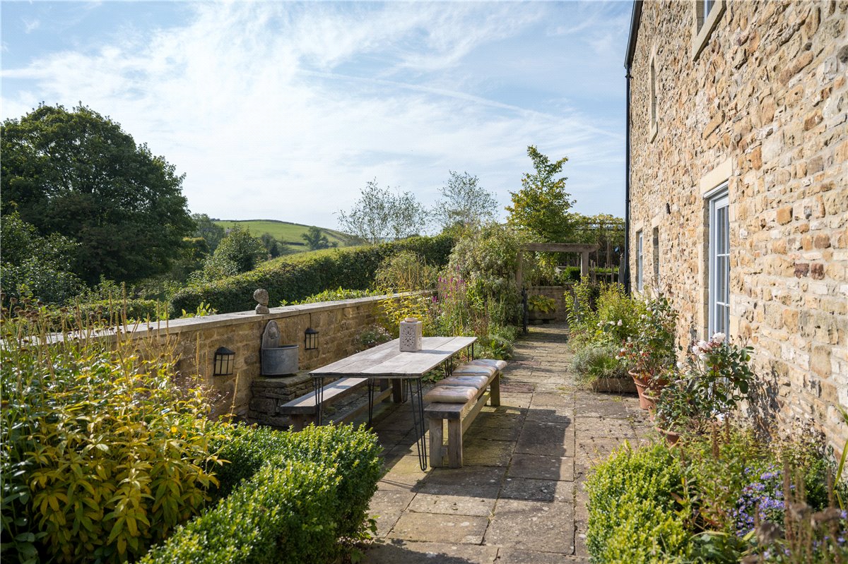 5 bedroom house, Lothersdale, Near Skipton BD20 - Available