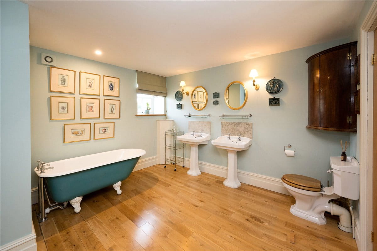 5 bedroom house, Lothersdale, Near Skipton BD20 - Available