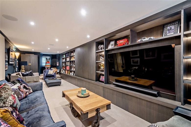 5 bedroom house, Queen Parade, Harrogate HG1 - Sold