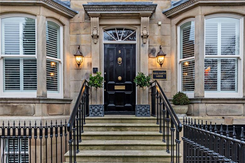 5 bedroom house, Queen Parade, Harrogate HG1 - Sold