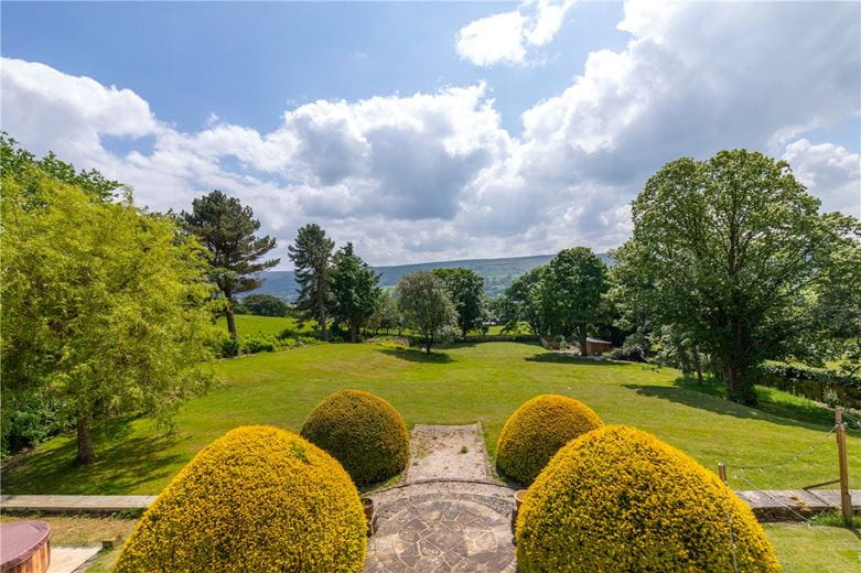 7 bedroom house, Nesfield, Near Ilkley LS29 - Available