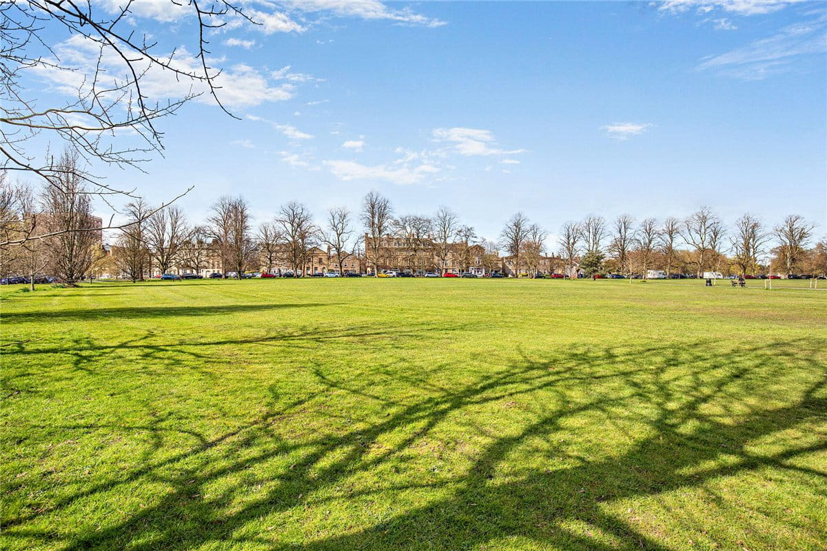 5 bedroom house, Church Square, Harrogate HG1 - Available