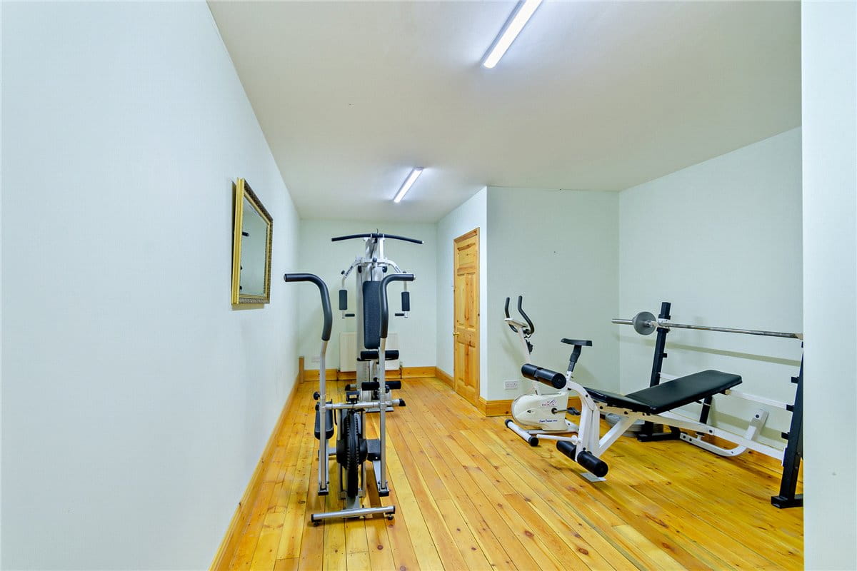 5 bedroom house, Nidd Bank, Knaresborough HG5 - Sold STC