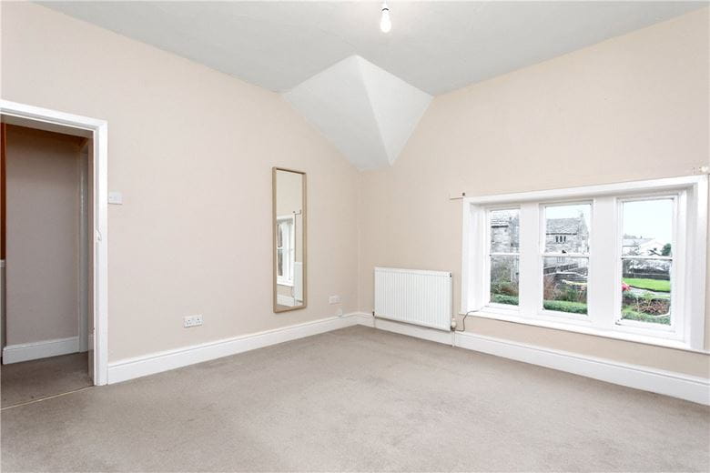 3 bedroom house, 1 Smithy Row, Hurst Green BB7 - Available