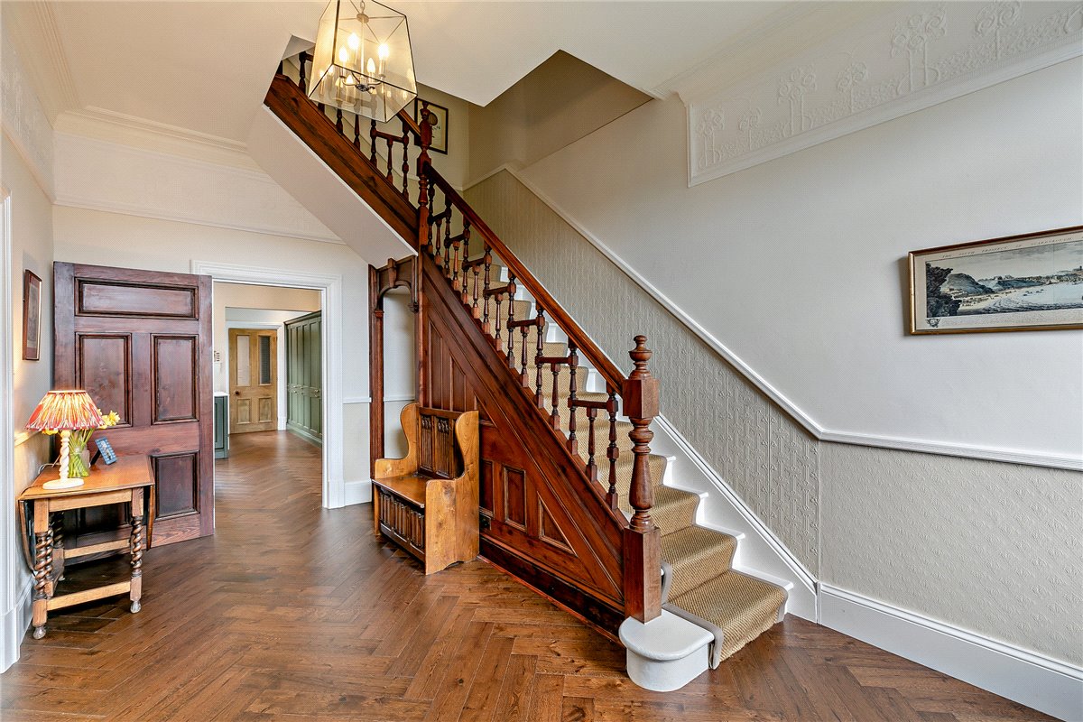 6 bedroom house, Crag Lane, Huby LS17 - Sold