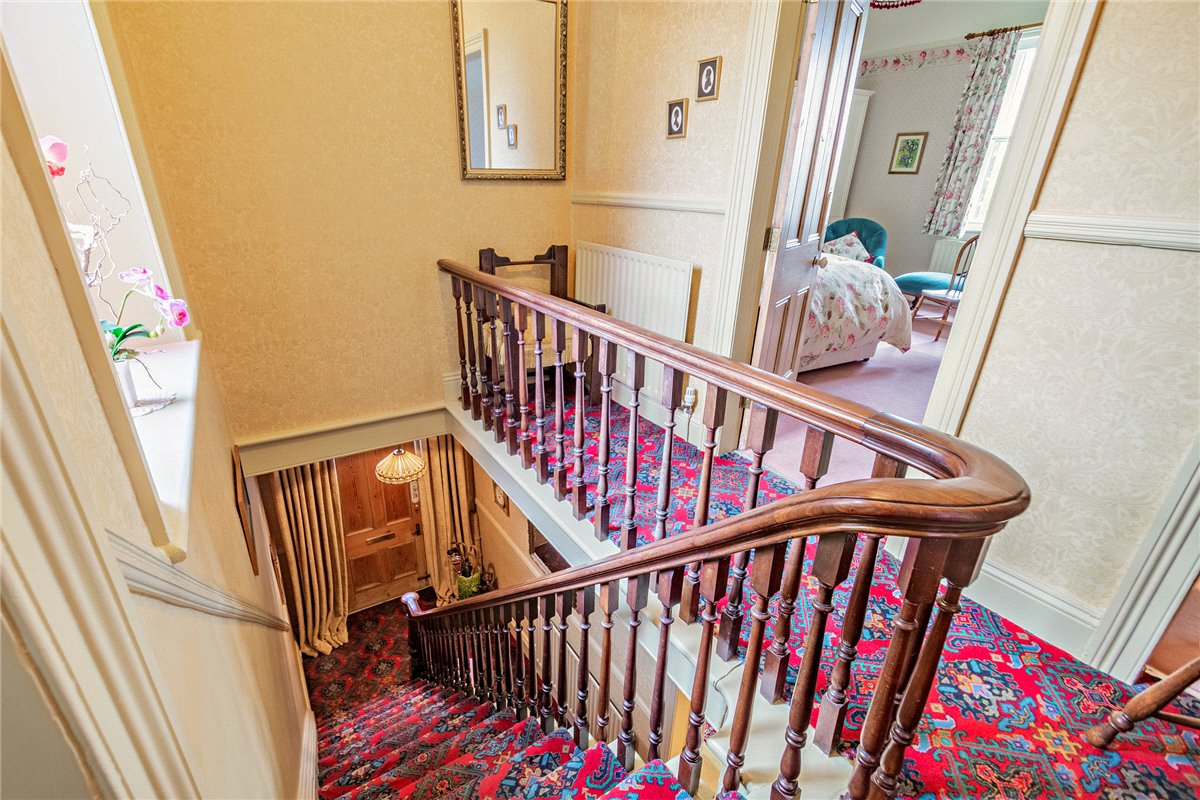 3 bedroom house, Strait Lane, Huby LS17 - Sold