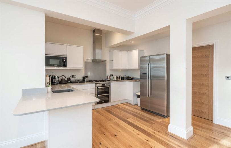2 bedroom flat, Franklin Mount, Harrogate HG1 - Available
