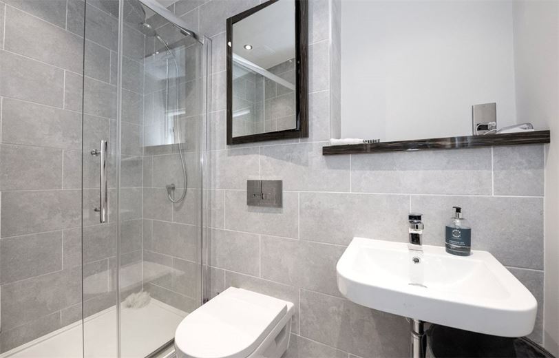 2 bedroom flat, Franklin Mount, Harrogate HG1 - Sold STC