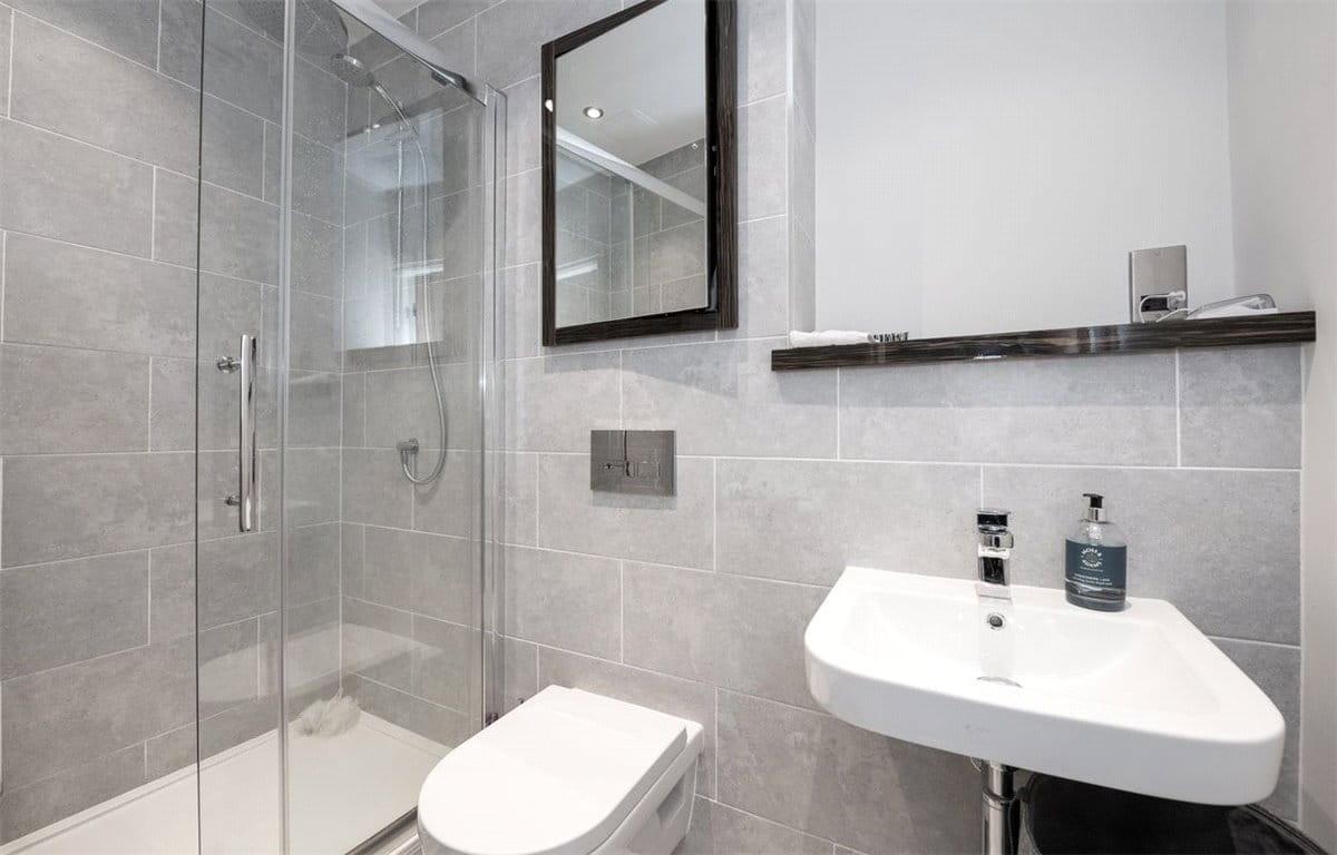 2 bedroom flat, Franklin Mount, Harrogate HG1 - Sold STC