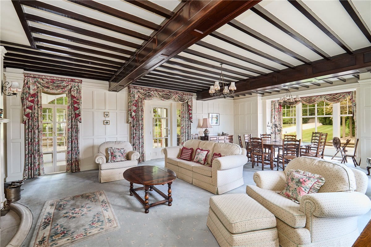 6 bedroom house, Burley Woodhead, Near Ilkley LS29 - Available