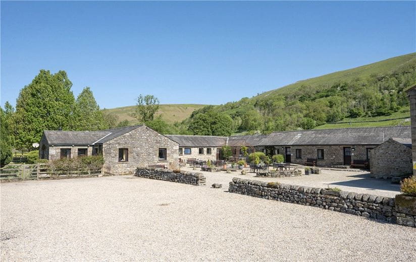  bedroom , Stonelands Farmyard Cottages, Litton, Near Skipton BD23 - Available