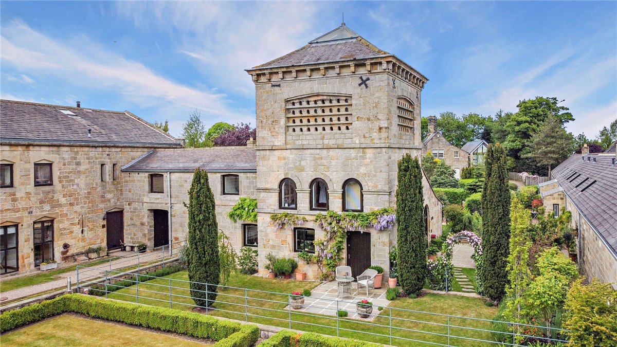 4 bedroom house, Moor Park, Beckwithshaw HG3 - Sold