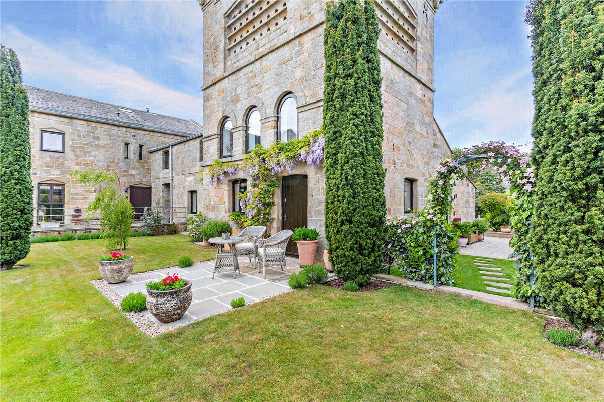 4 bedroom house, Moor Park, Beckwithshaw HG3 - Sold