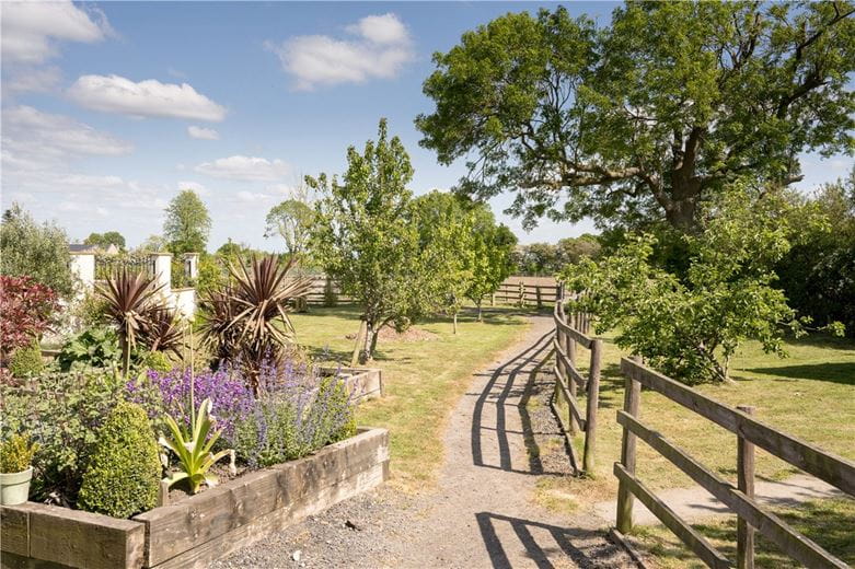 4 bedroom house, Follifoot Lane, Kirkby Overblow HG3 - Available