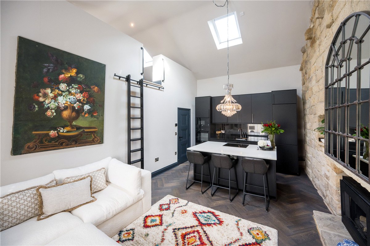  bedroom flat, West Park, Harrogate HG1 - Available