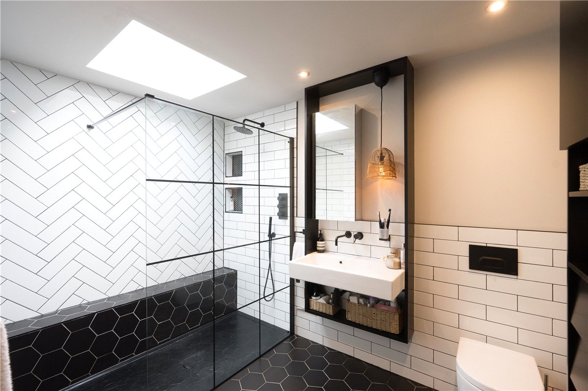  bedroom flat, West Park, Harrogate HG1 - Available