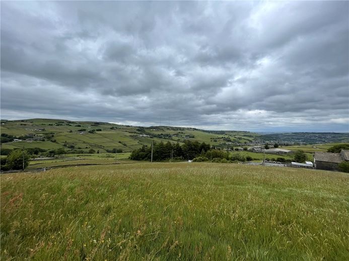  Farm, Slaithwaite, Huddersfield HD7 - Available