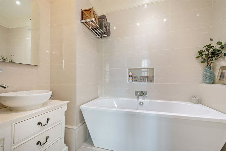 3 bedroom house, West End Avenue, Harrogate HG2 - Sold STC