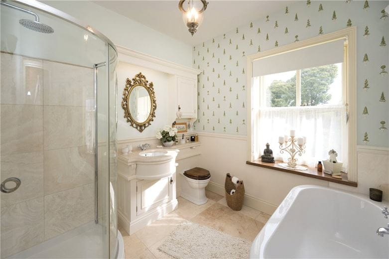 5 bedroom house, Felliscliffe, Near Harrogate HG3 - Available