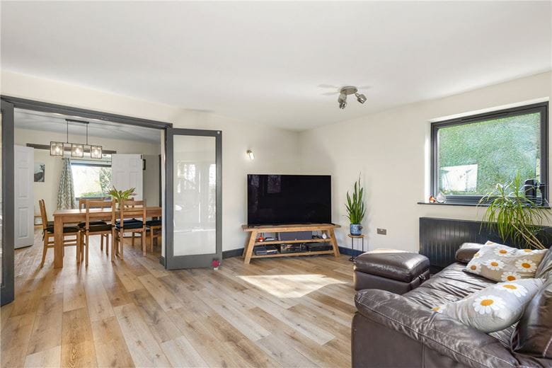 5 bedroom house, Oaklands, Westwood Drive LS29 - Available